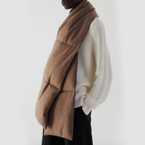 ❌SOLD❌COS Wool Padded Scarf - Picture 4 of 4